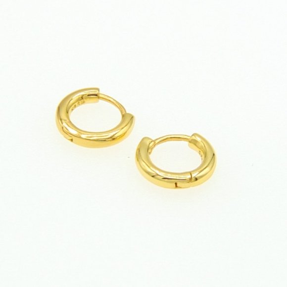 olamiie Jewelry - Naya 18K Gold Layered Silver Huggie Hoop Earrings